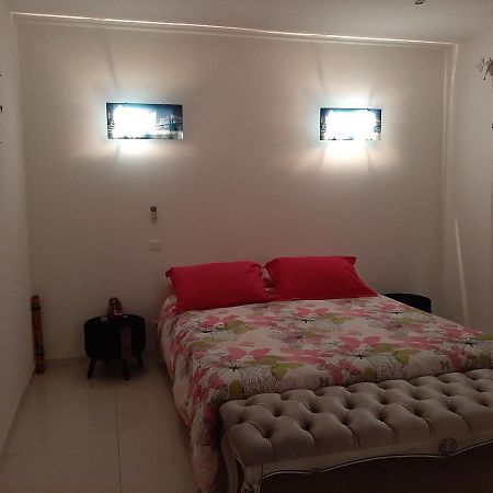 Les Collines D'Ugernum Bed & Breakfast Beaucaire  Bagian luar foto
